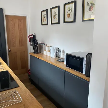 Comfortable 2 Bedroom Home From Home With Parking Nottingham Esterno foto