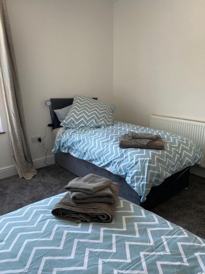Comfortable 2 Bedroom From With Parking Holiday home