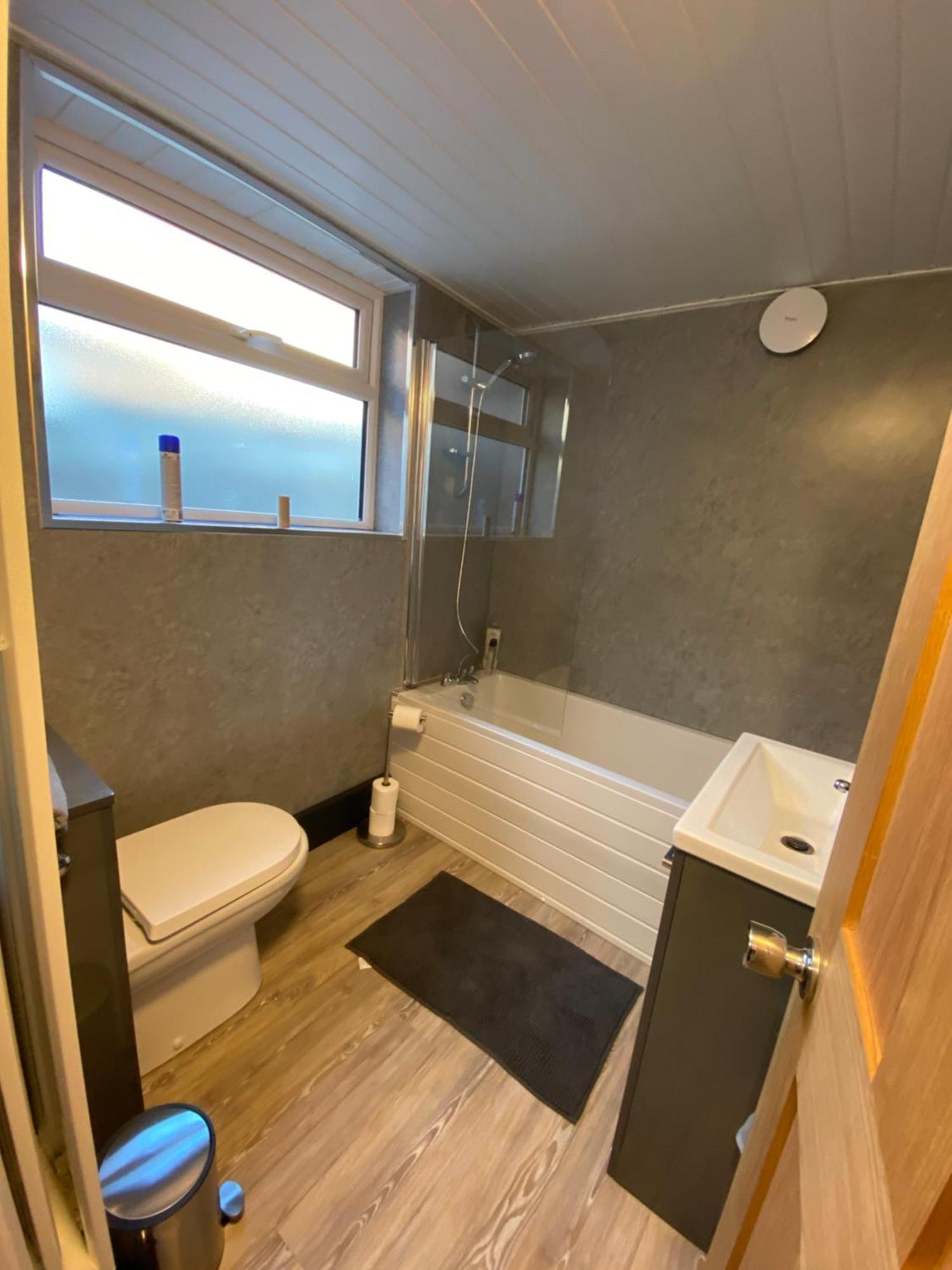 Comfortable 2 Bedroom From With Parking Casa vacanze